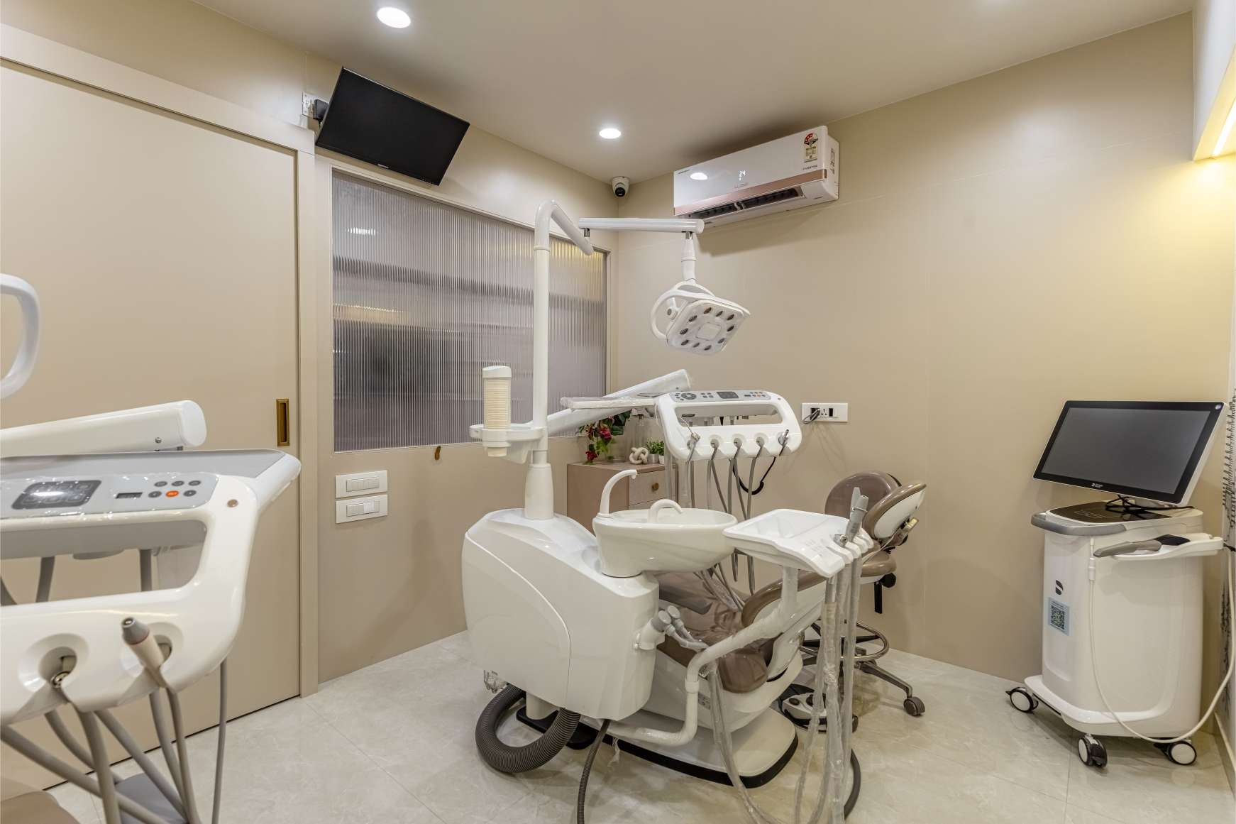 Smiles by Dr. C treatment room